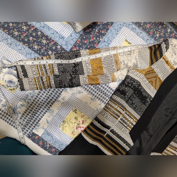 Opulence Trendy Stylish Jacket - Picture 11 of 12